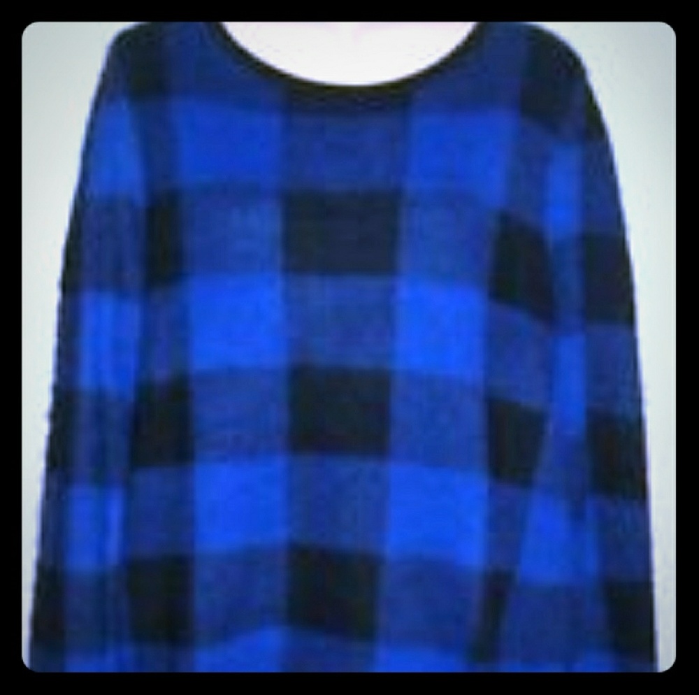 Wanted! I'm looking to buy this sweater plz help